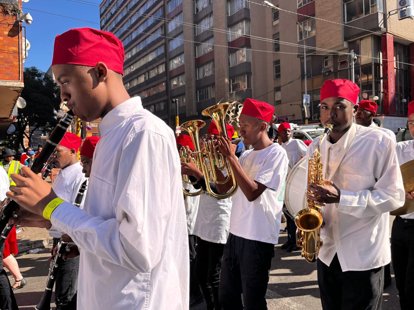 Parade 1