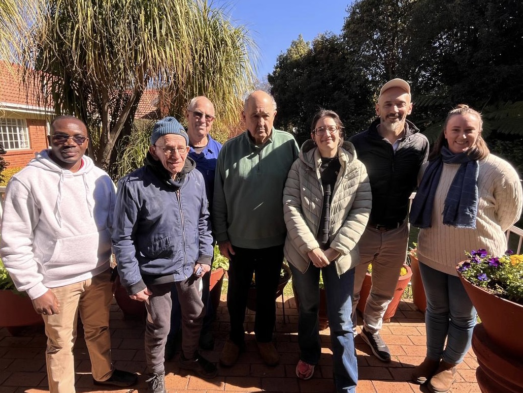 A3CA5CAF-AE5E-4AAE-873D-07A420D9A863